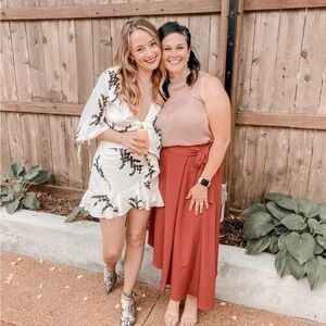 Here Comes the Sun Black & White Floral Wrap Dress (US XS)